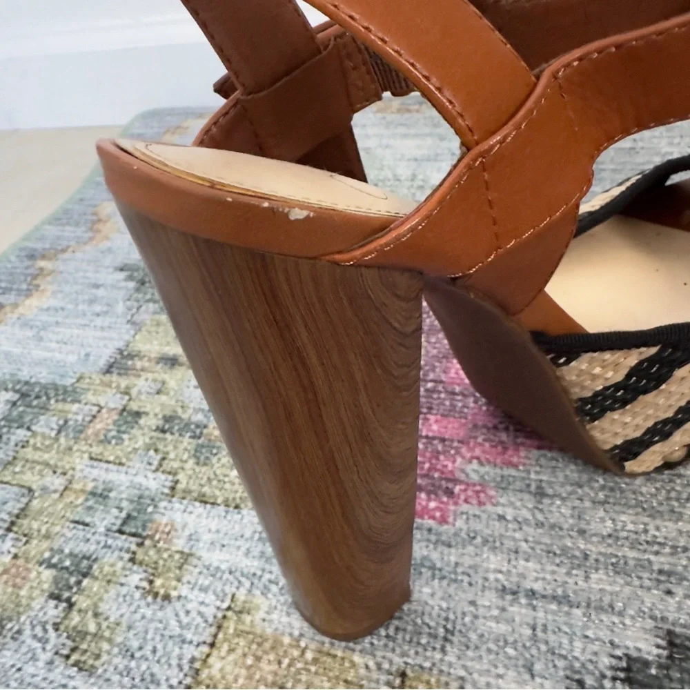 Jessica Simpson Dealyn Platform Heel - Picture 11 of 12